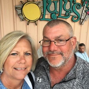 Meet your Posher, Felicia